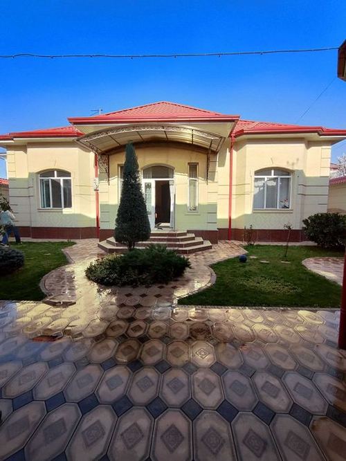 8-xonali uy, 300 m²