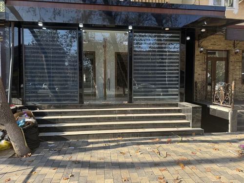 Срочно  продается  офес лисинова первый линя