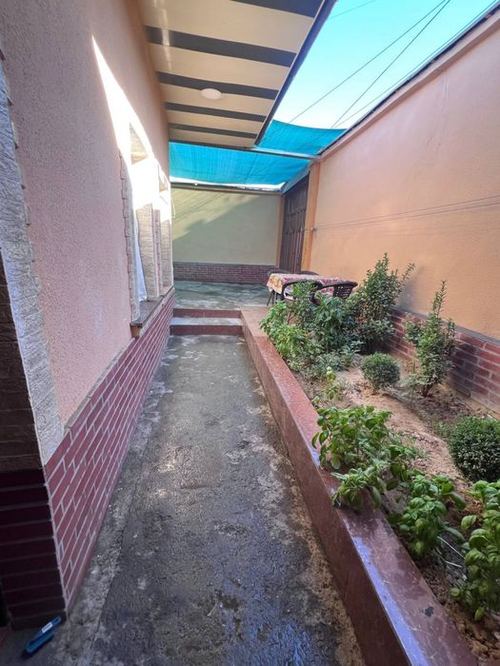 5-xonali uy, 160 m²