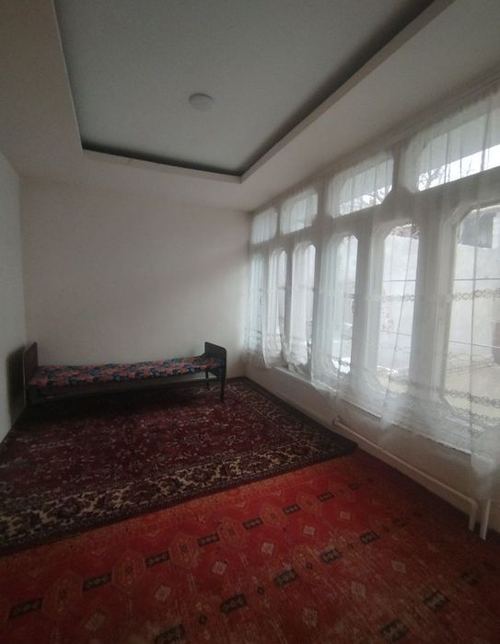 5-xonali uy, 300 m²