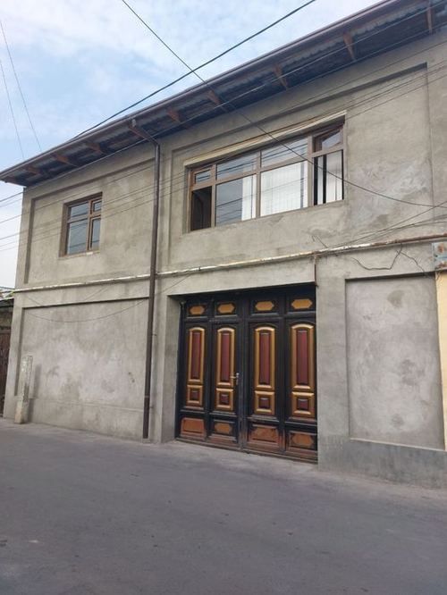 Bez makler xonadon srochni sotiladi