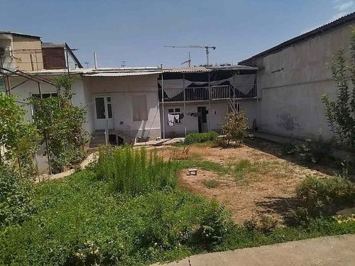 7-room house, 5000 m²