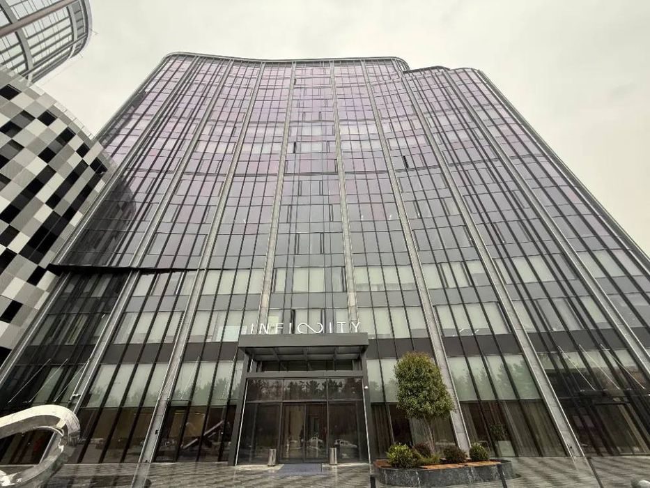 Премиальные офисы в Infinity Business Center