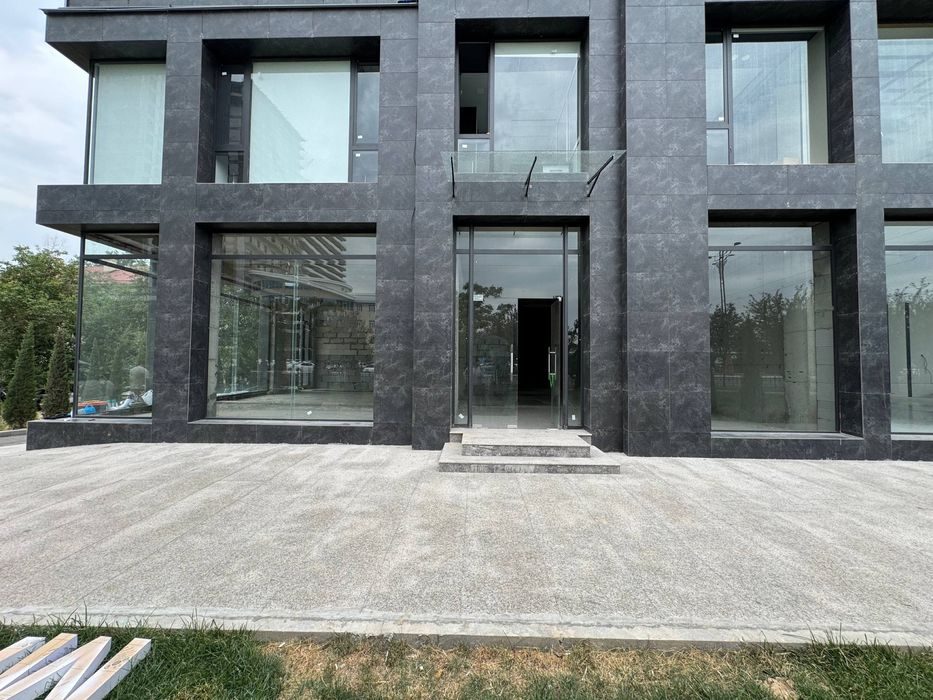 ВДОЛЬ ДОРОГИ | Аренда помещения на ул.МахтумКули | 175м² | Парковка