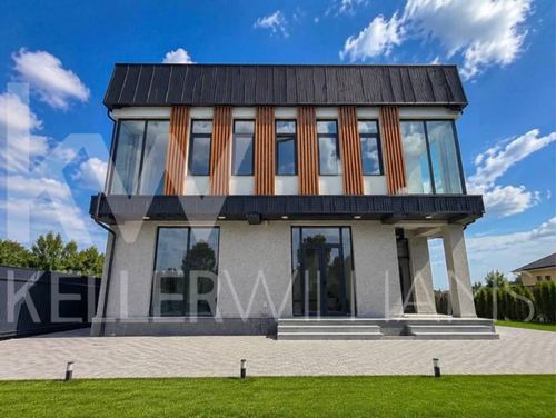 Отдельно стоящее коммерческое здание 350 м² (2 этажа + подвал) YU