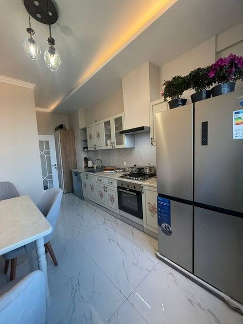 3-xonali kvartira, 94 m²