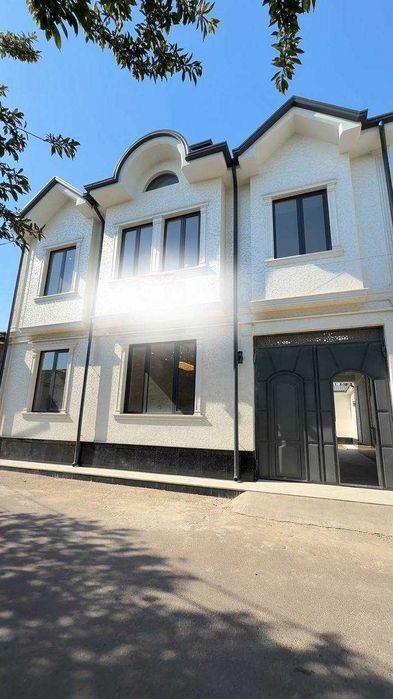 5-комнатный дом, 300 м²