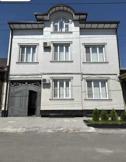 5-комнатный коттедж, 400 м²