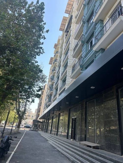 3-xonali kvartira, 90 m²