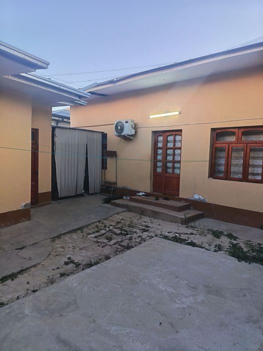 5-room house, 2 m², Tashkent, Chilanzar District, for sale