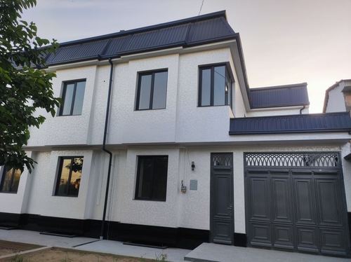 5-комнатный дом, 250 м²