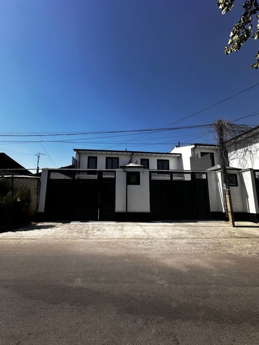 5-комнатный коттедж, 150 м², Ташкент, Чиланзарский район, на продажу