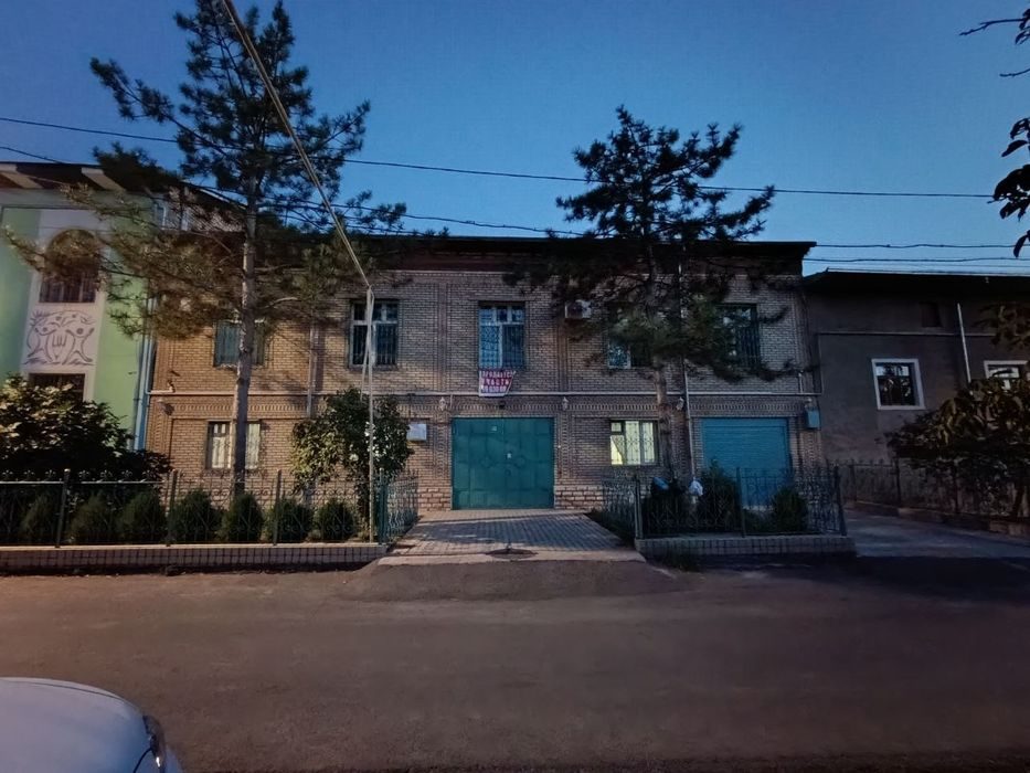 9-комнатный дом, 6000 м², Ташкент, Чиланзарский район, на продажу