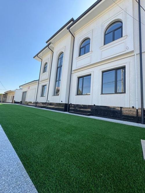 7-комнатный дом, 600 м²