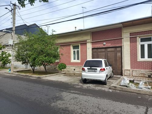 5-комнатный дом, 3100 м²