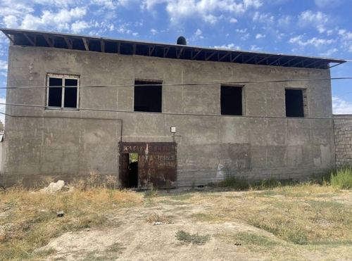 15-комнатный дом, 6000 м²