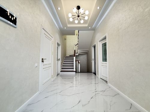 5-xonali uy, 160 m²