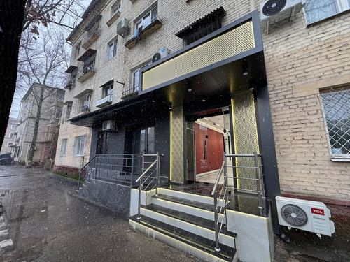Чиланзар | Пионерский - Продается нежилое помещение вдоль дороги 65м2