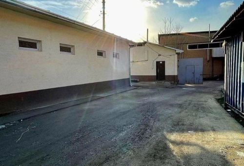 Sklad (620m²) Yer xisobida sotiladi.
