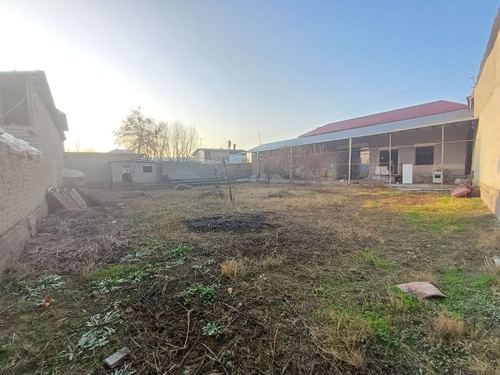 3-xonali uy, 730 m²