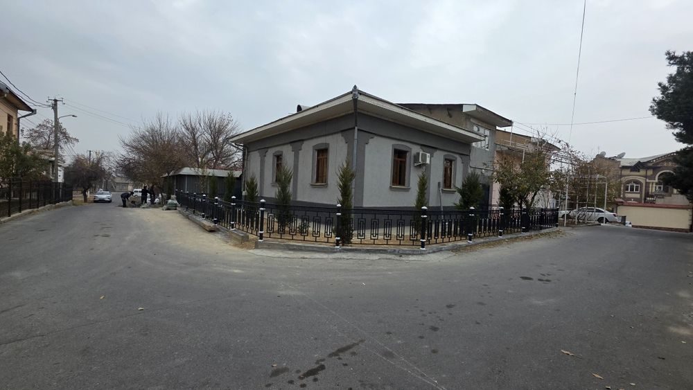 Uchastka 4 sotix dombirabod