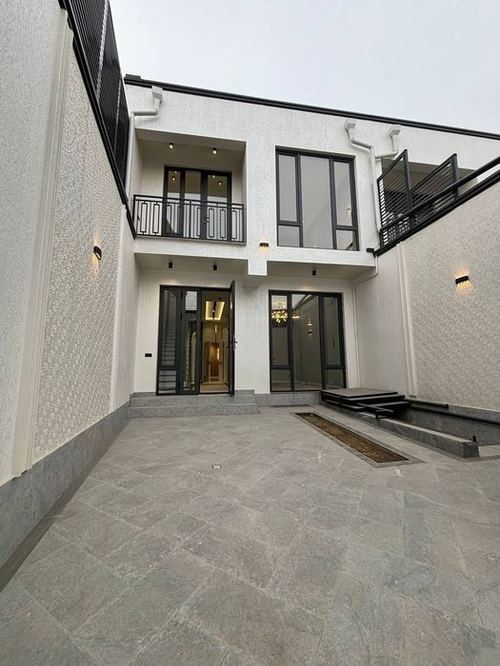 6-room house, 190 m²