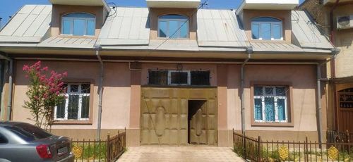 8-room house, 368 m²