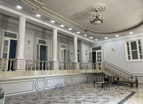 13-xonali uy, 800 m²