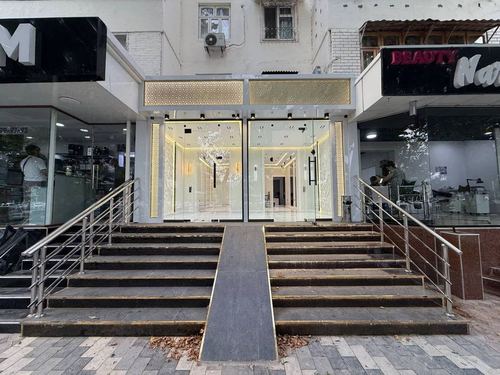 Продается нежилое помещение вдоль дороги! С арендатором 1.500$ в месяц