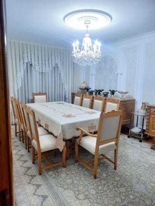 4-xonali kvartira, 90 m²