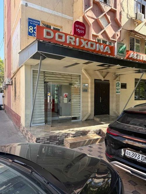Сдается офис вдоль первой линии для (аптека, авиакасса, магазин)