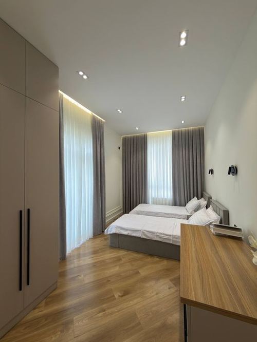 5-room apartment, 121 m²