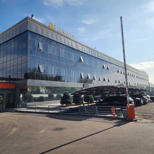Офис с мебелью 455 кв.м. ВАЗ ЦЕНТР метро Сабир Рахимов 50 метров