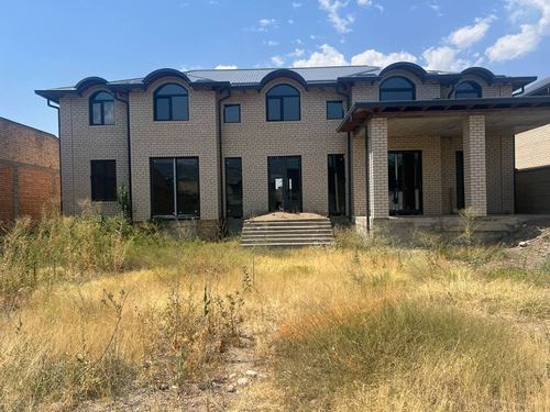 10-room dacha, 550 m²
