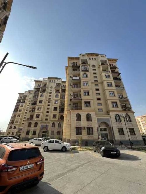 4-room apartment, 145 m²