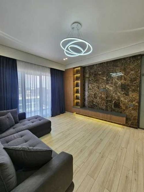 3-xonali kvartira, 98 m²