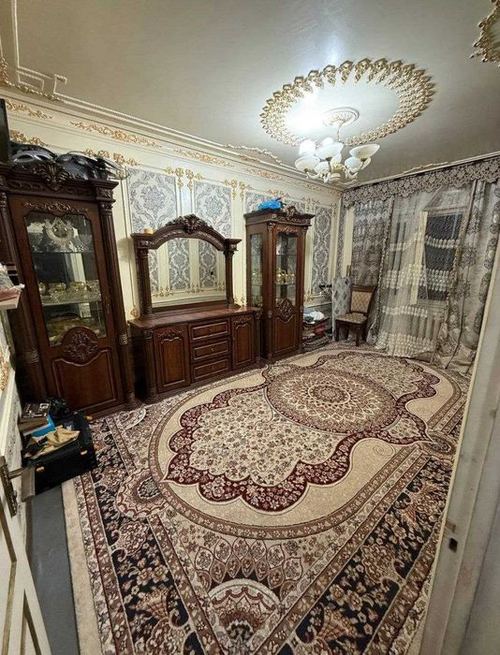 3-xonali kvartira, 70 m²