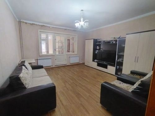 3-xonali kvartira, 72 m²