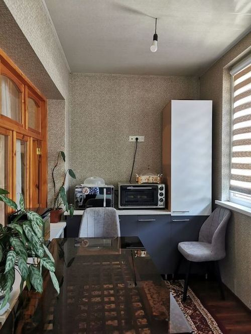 4-xonali kvartira, 83 m²