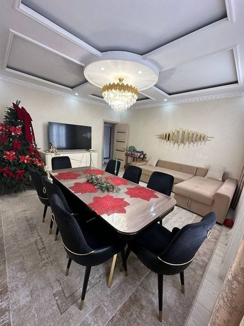 4-xonali kvartira, 90 m²