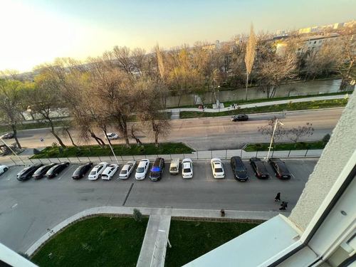 1-xonali kvartira, 250 m²