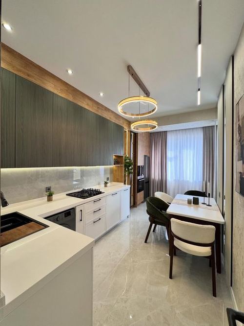 3-xonali kvartira, 120 m²