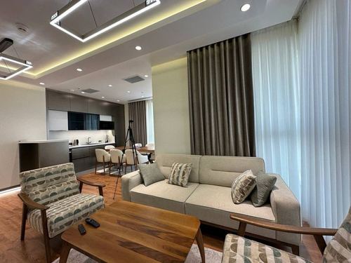 3-xonali kvartira, 105 m²