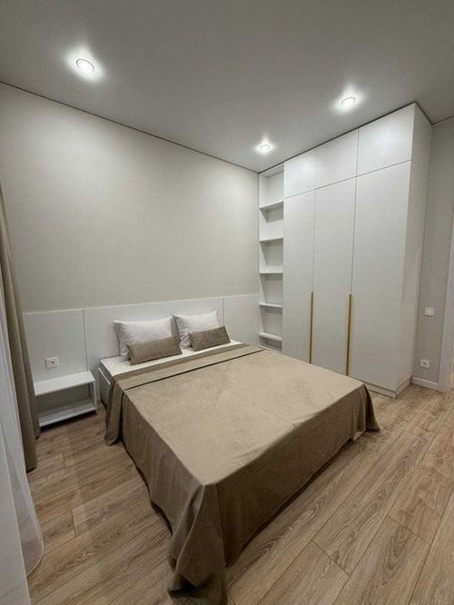 2-xonali kvartira, 70 m²
