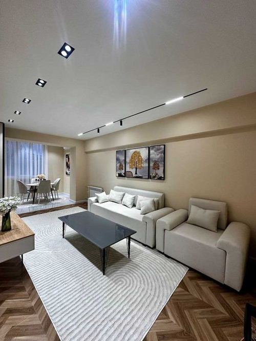 3-xonali kvartira, 70 m²
