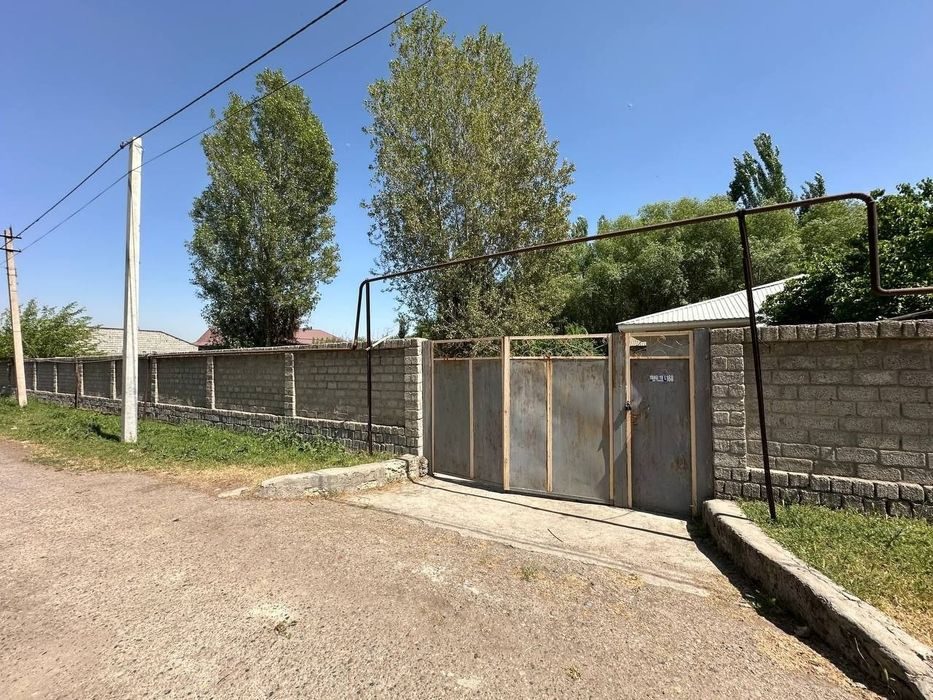 4-комнатная дача, 1500 м², Ташкент, Шайхантахурский район, на продажу