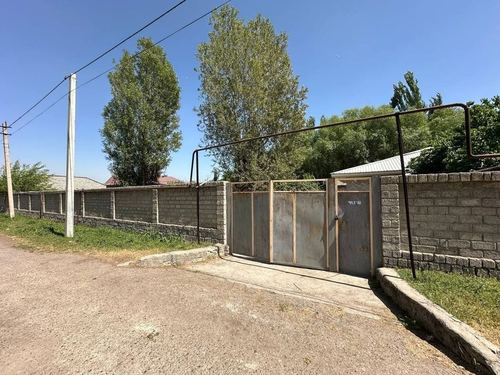 4-комнатная дача, 1500 м²