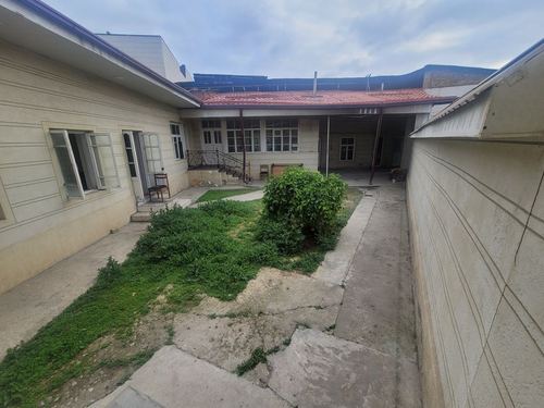 6-комнатный дом, 300 м²