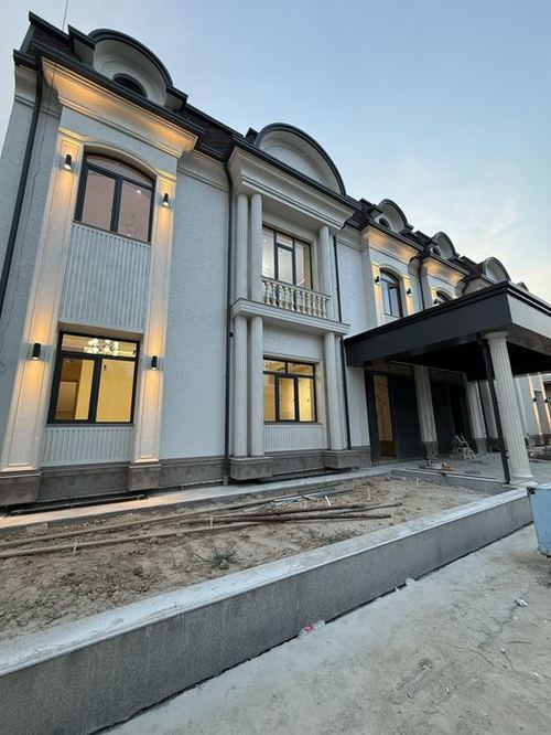 8-комнатный дом, 450 м²