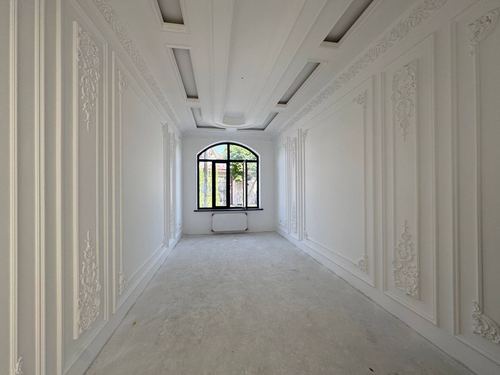 7-комнатный дом, 400 м²
